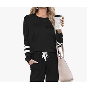 Long Sleeve Crew Neck with Stripes and Pocket Pullover Top NWT Size 3XL